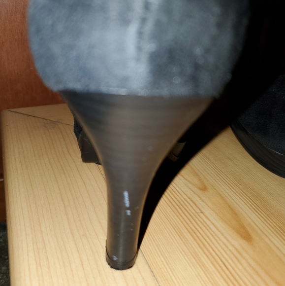 SBICCA Suede Knee High Heeled Boots - Picture 8 of 11